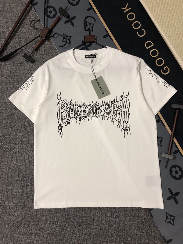 ブランドTシャツ正面デザイン
